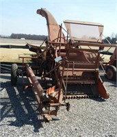 Allis Chalmers pull type combine,