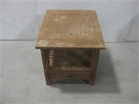 27"x 22"x 22" Basset End Table See Info