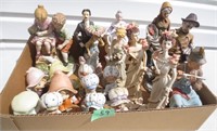 Box of figurines