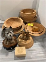 HANDMADE WOODEN BOWLS, WOLF CARVED WOOD STATUE,