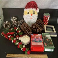 HOLIDAY DECOR ITEMS-ASSORTED