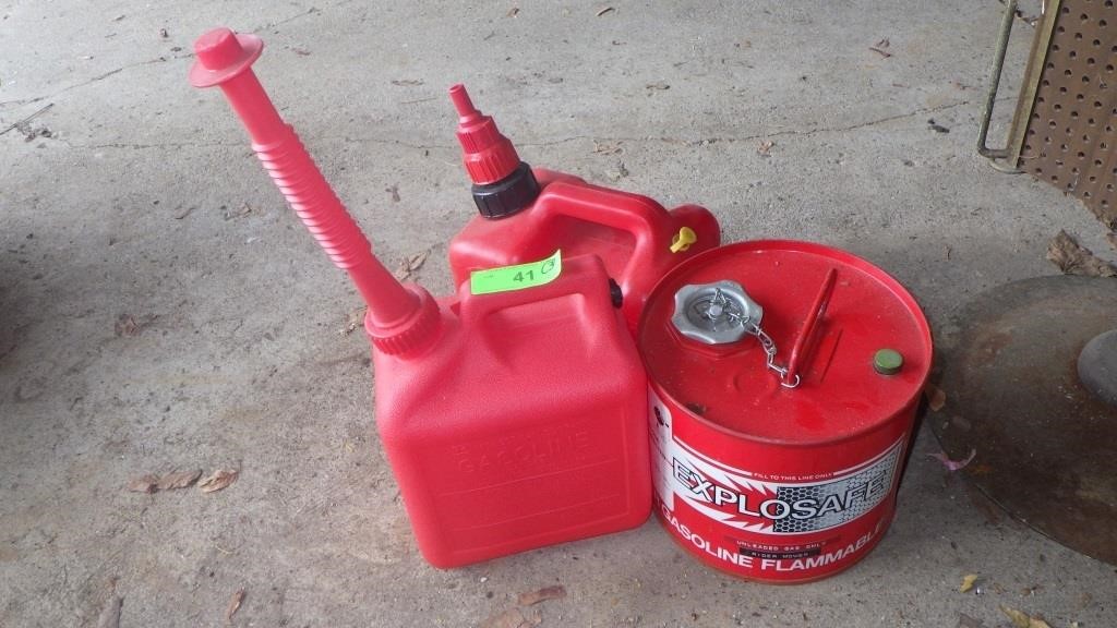 1 METAL GAS CAN, 2 PLASTIC GAS CANS