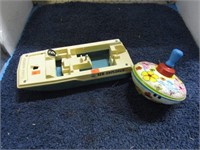 TOY BOAT & TOP