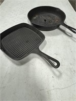 Cast iron skillet pair