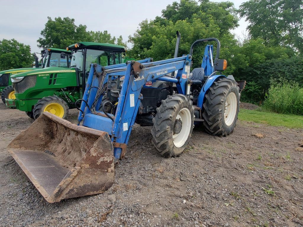 2002 New Holland TN70A Tractor