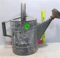 Galvanized Watering Can with Sringkler Head