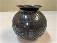 Native American Navajo Black Pottery Vase, Zemez