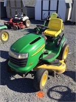 John Deere 420 Riding Lawn Mower