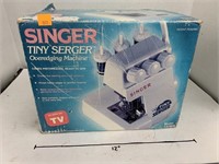 Singer Tiny Serger Overedging Machine