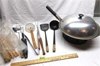 Lot: Wok, Grille Tools, Thermometer
