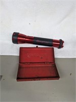 Snap-On Flashlight (works) & Toolbox