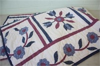 Lovely Quilt 84 x 76, Very Clean