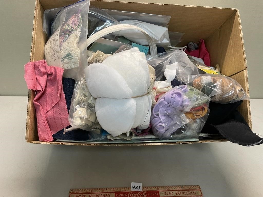 GOOD SEWING LOT WITH VARIOUS FABRIC MATERIAL