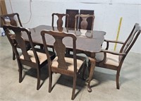 Pennsylvania House Dining Table, 6 Chairs, 2