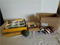 Decorative wood balls, eggs and cloth balls