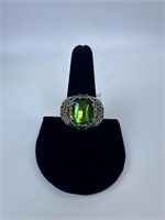 Green Stone Fashion Ring Sz 9 1/2