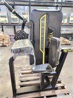 YELO Seated Tricep Flat Machine