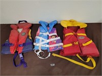 3x kids life jackets