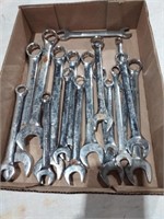 Wrenches with variety of sizes