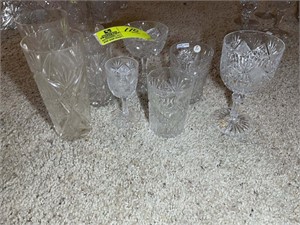 ASSORTED CUT GLASS DRINKING GLASSES AND GOBLETS