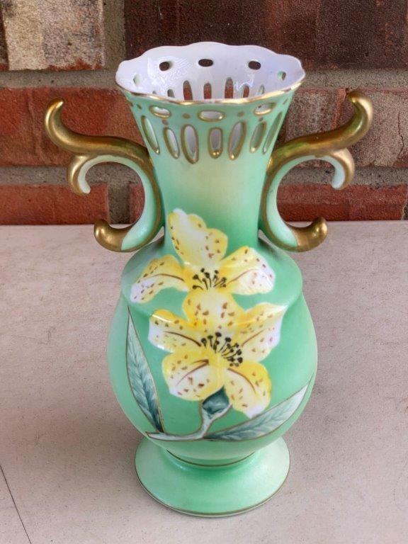 Ucagco China Vase