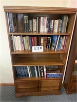 Maple Bookshelf, Books