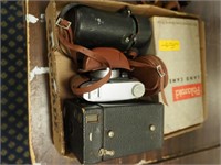 Box of cameras: Polaroid Speedliner model 958