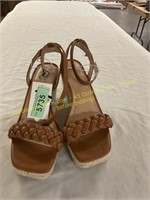 Size 10, A new day wedges