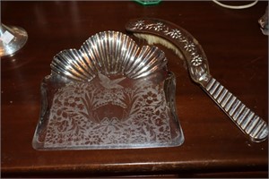 Silver plate crumber and brush silent butler