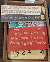 FLAT OF WOOD AND METAL HOME DECOR SIGNS