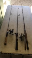 (3) FISHING POLES, CASES & NET