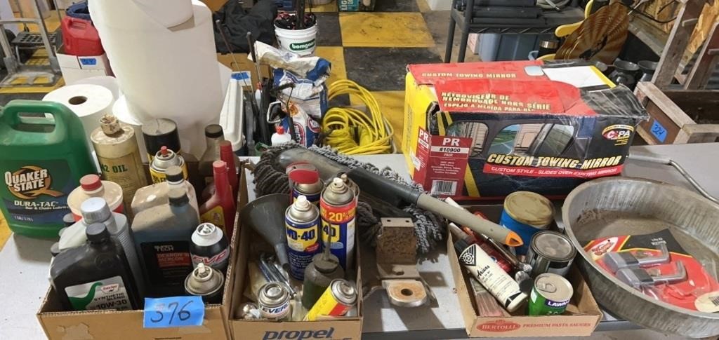 Automotive lot: oil, injection cleaner, WD-40,