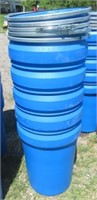 (5) 30 Gal. / 114L Heavy duty plastic barrels