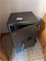 VIntage Tower Safe with Combination