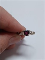 Garnet Love Knot Ring Marked 925- 2.1g