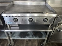 36in comstock castle stove griddle with rolling 1