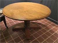 Pedestal Dining table , has crack, 44in dia. 26in