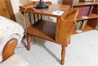 Colonial style maple end table w/ magazine rack