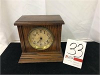 Oak Sessions Mantle Clock with Key