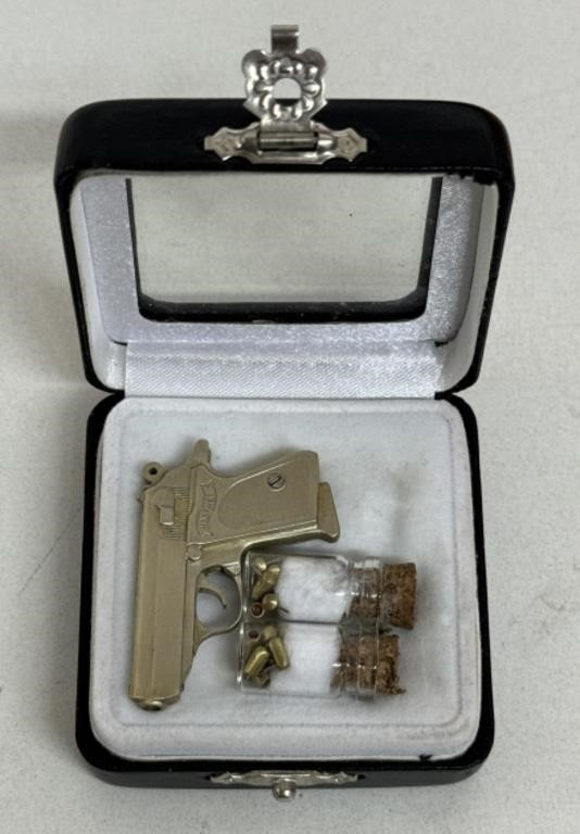 Walfher Worlds Smallest Gun W Bullets Live And Online Auctions On