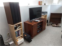 Entertainment center