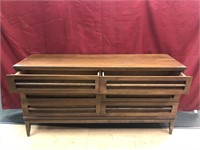 Mid Century modern Bassett furniture 6 drawer