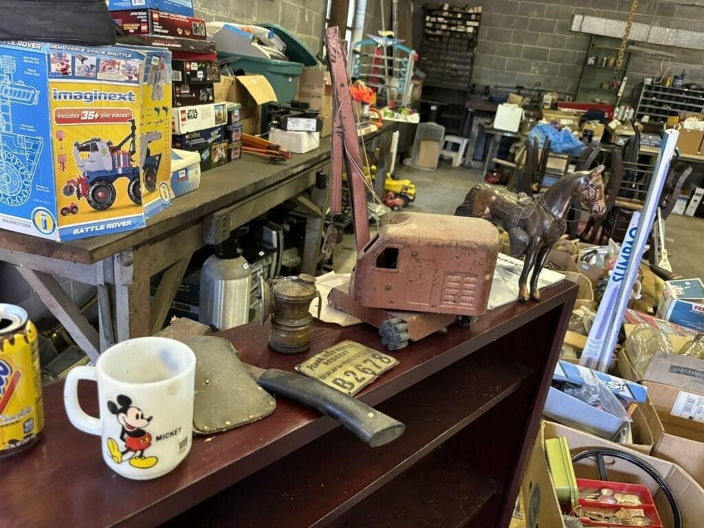 metal horse, mickey mug. old pennsylvania hunting