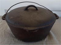 Nice Cast Iron Dutch Oven with Lid