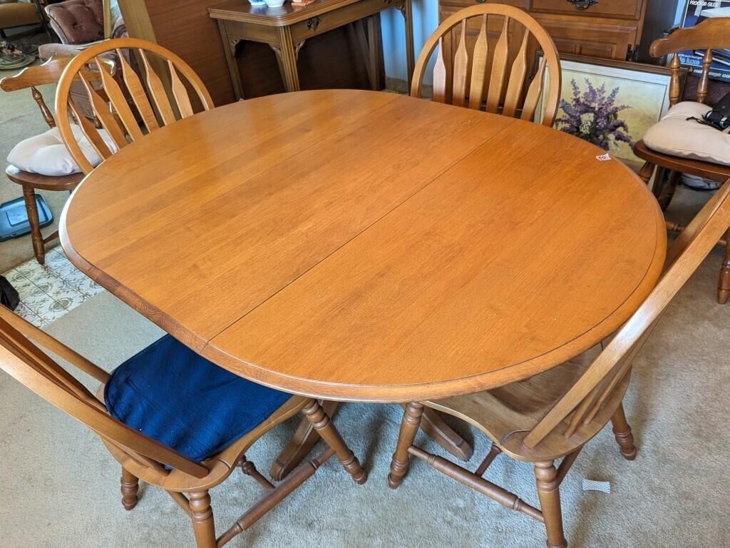 MAPLE TABLE & CHAIRS