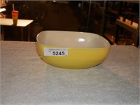 Vintage Pyrex Yellow Square Bowl - 525B, 2 1/2 Qt