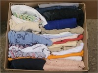 Used ladies med. clothing 25+ pcs nice condition