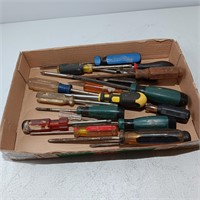 Lot of Assorted Screw Drivers