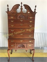 SOLID CHERRYWOOD QUEEN ANNE STYLE CHEST OF DRAWERS