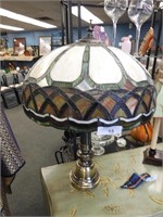 LARGE STAINED GLASS SHADE LAMP